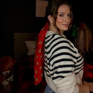 Moschino scarf only tried on